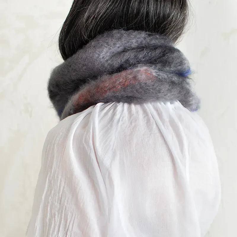 Cuello Mohair Tartán Gris Oscuro