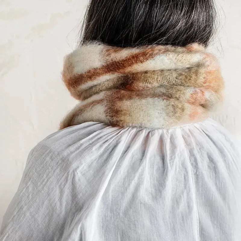 Cuello Mohair Tartán Camel y Rosa