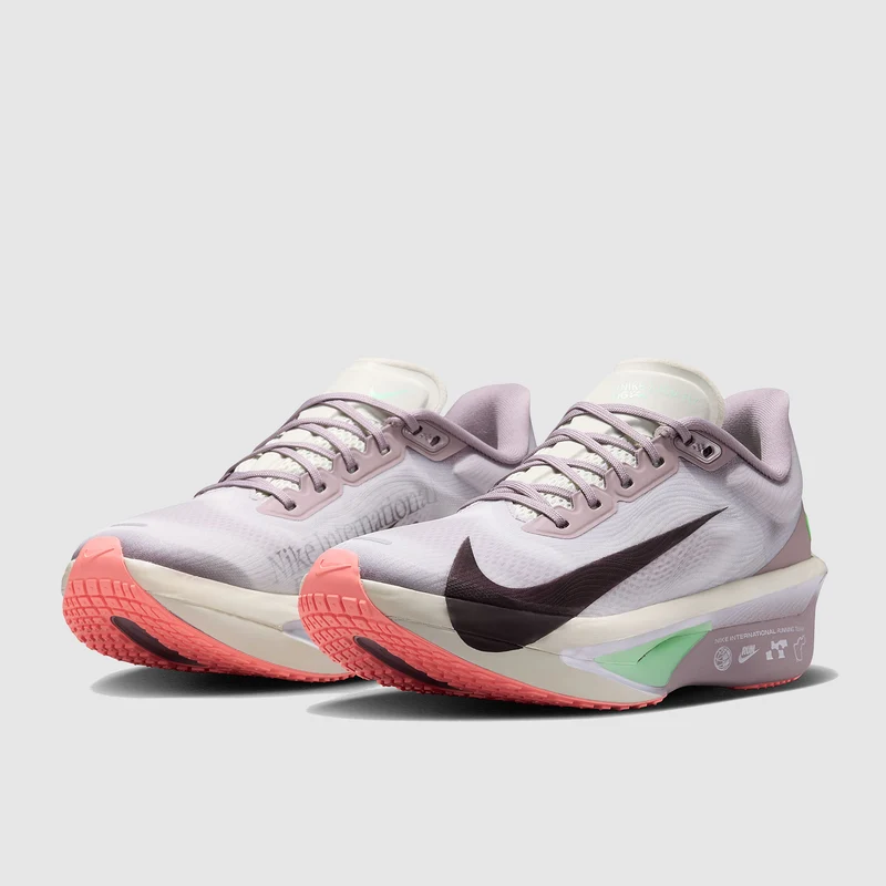 Nike Womens Zoom Fly 6