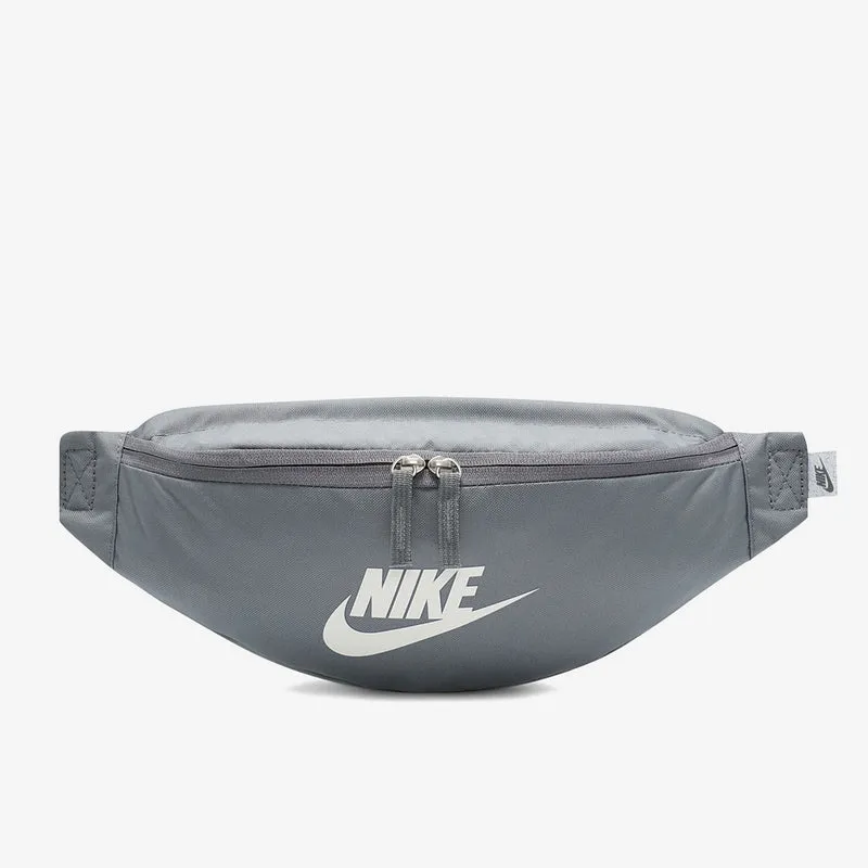 Nike Sportswear Heritage Waistpack (3L)