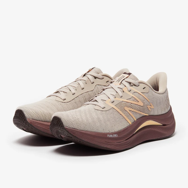 New Balance FuelCell Propel v4 para mujer